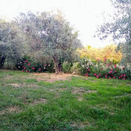 Irinis Cottage Kala Nera Buitenkant foto